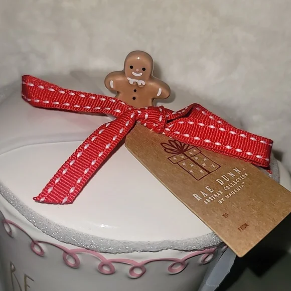 Rae Dunn-Be Merry Bake Dish. - Picture 2 of 3